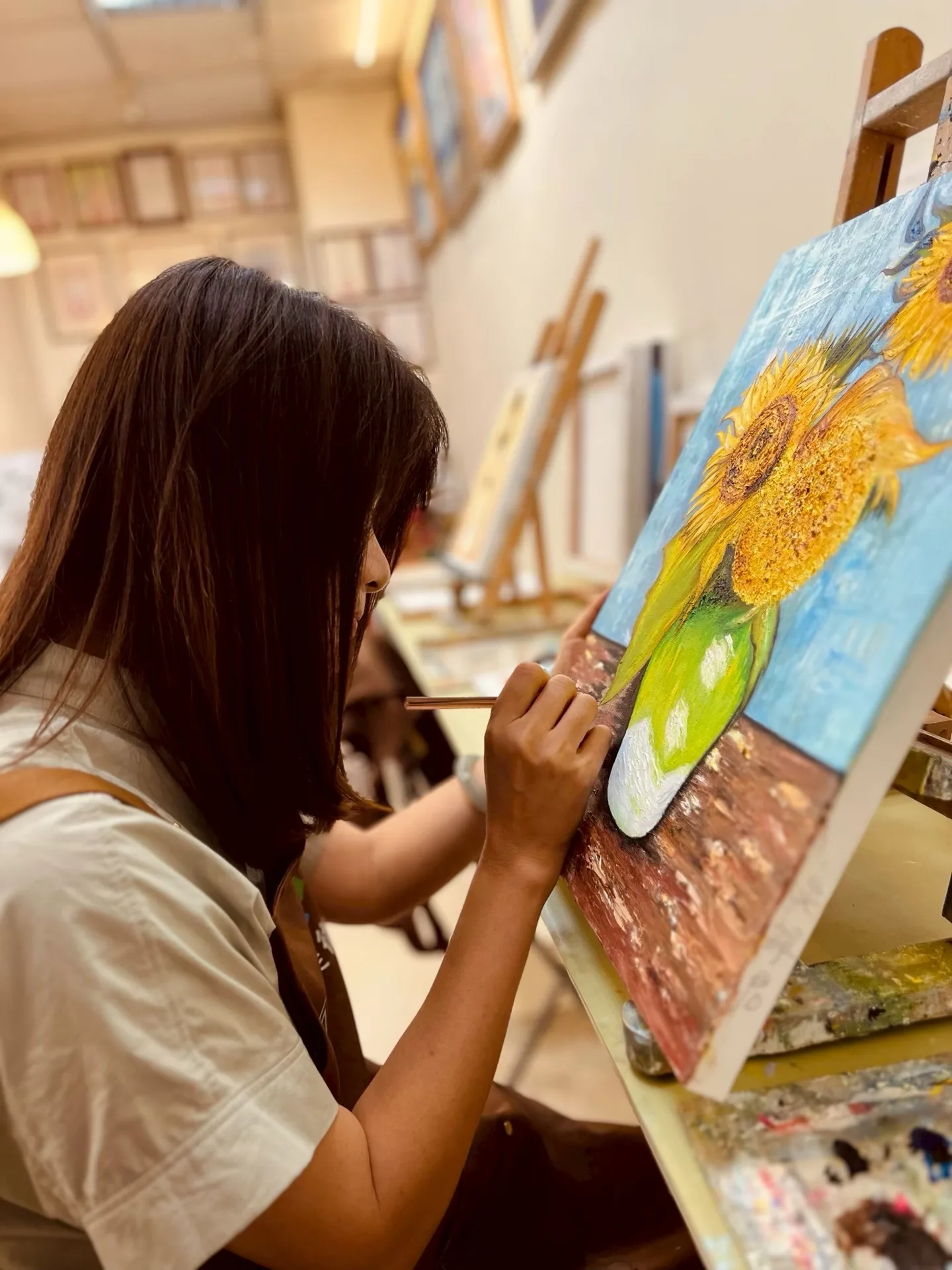 優藝美術學員自由創作油畫